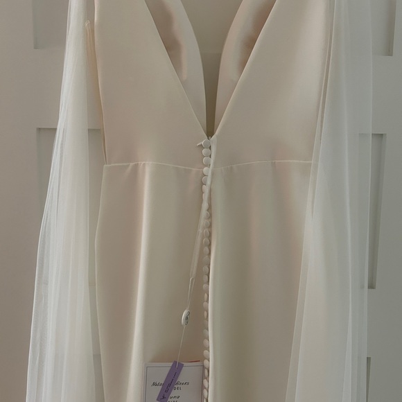 Remarkable Ria Tener wedding dress - Picture 3 of 8